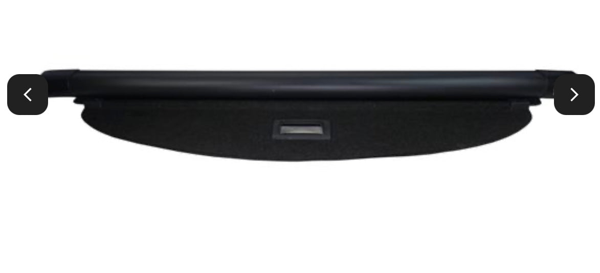 Plage arrière pour Toyota RAV4 2017.